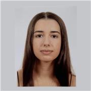 Estudiante universitaria del Grado en Matemáticas imparte clases de matemáticas en Santander